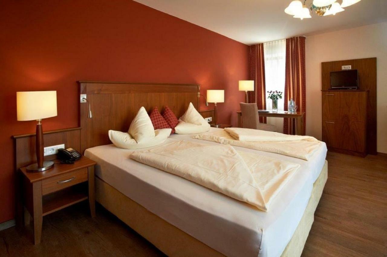Hotelgasthof Zur Sonne Bad Goegging Ngoại thất bức ảnh